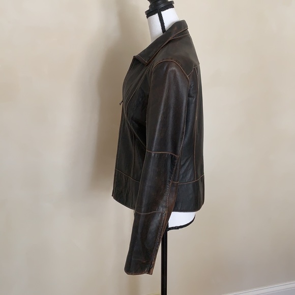 Ladie’s Weathered Leather Jacket - Picture 4 of 12